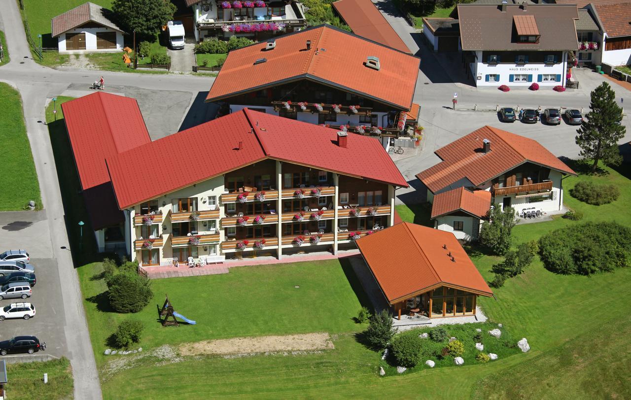 Ferienwohnung Gästehaus Wötzer und Landhaus Stocka Grän Exterior foto